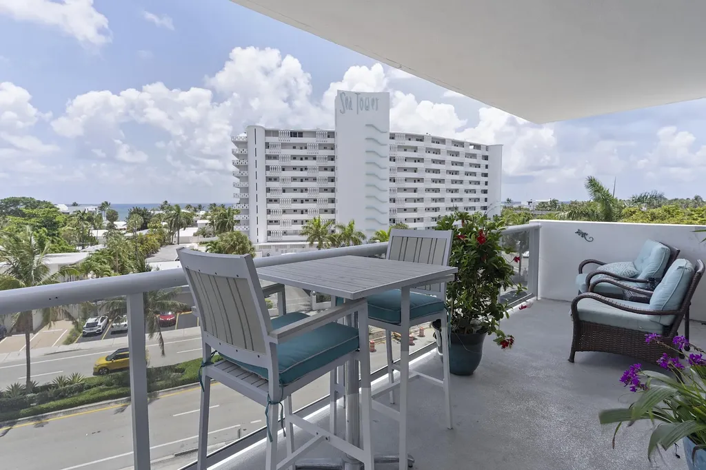 2841 N Ocean Boulevard Fort Lauderdale FL 33308