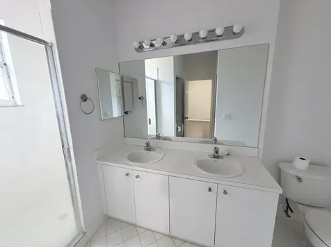 933 NE 42nd Avenue Homestead FL 33033