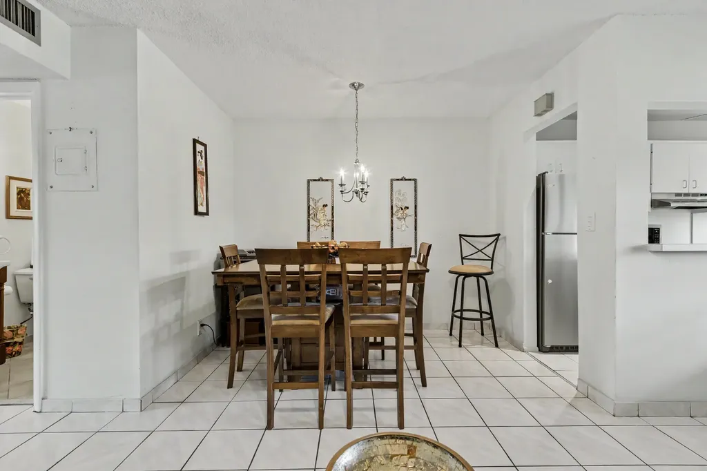 5300 Washington Street Hollywood FL 33021