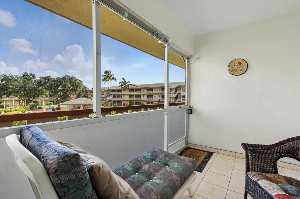 5300 Washington Street Hollywood FL 33021