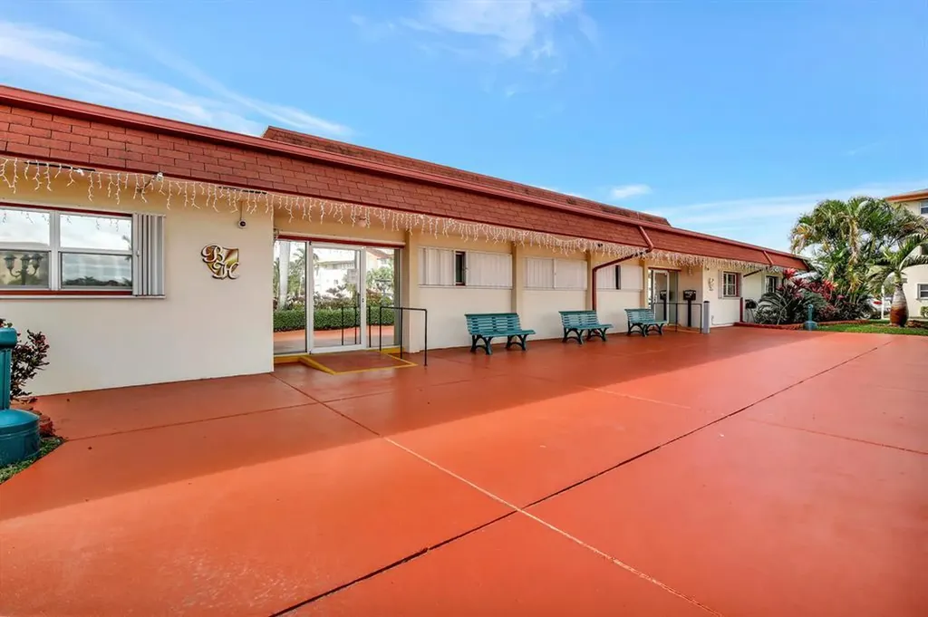 5300 Washington Street Hollywood FL 33021