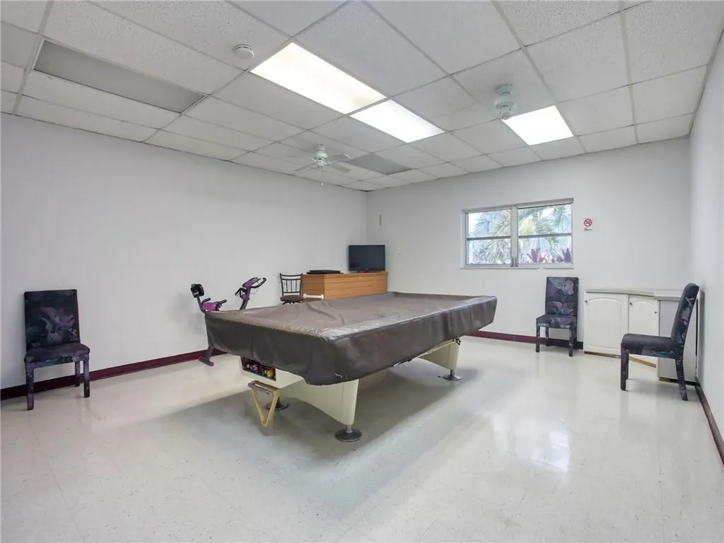 5300 Washington Street Hollywood FL 33021