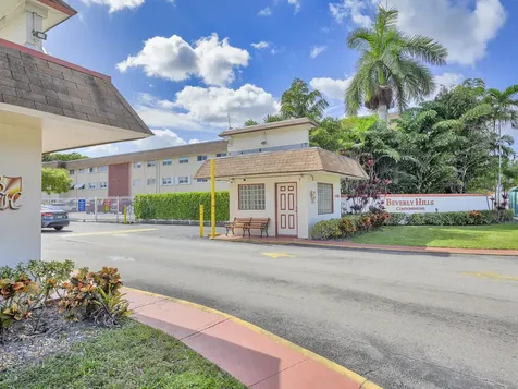 5300 Washington Street Hollywood FL 33021