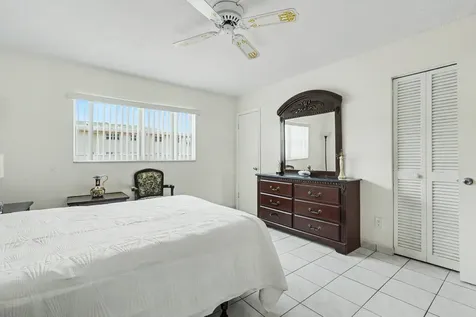5300 Washington Street Hollywood FL 33021