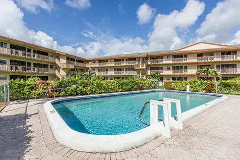 5300 Washington Street Hollywood FL 33021
