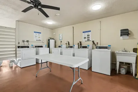 5300 Washington Street Hollywood FL 33021