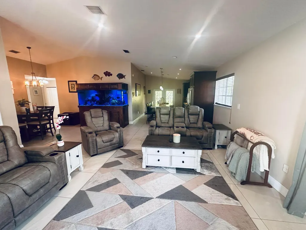 20221 SW 85th Court SW Cutler Bay FL 33189