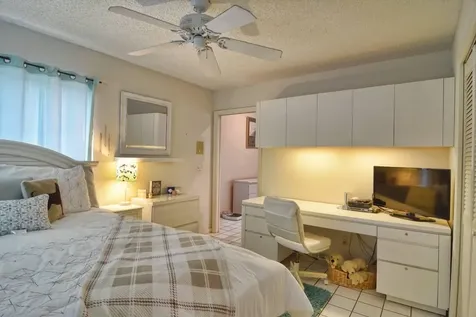 6691 S Pine Court West Palm Beach FL 33418