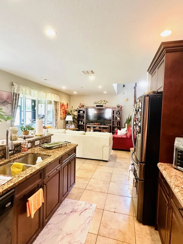 9205 Dupont Place Wellington FL 33414
