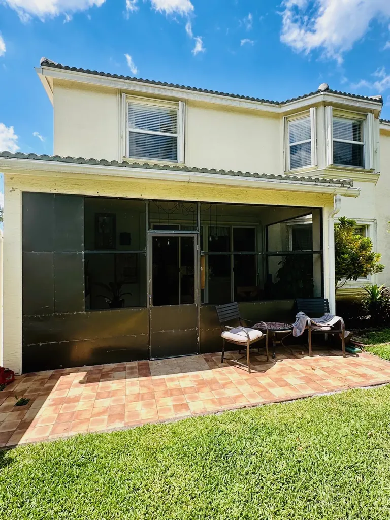 9205 Dupont Place Wellington FL 33414