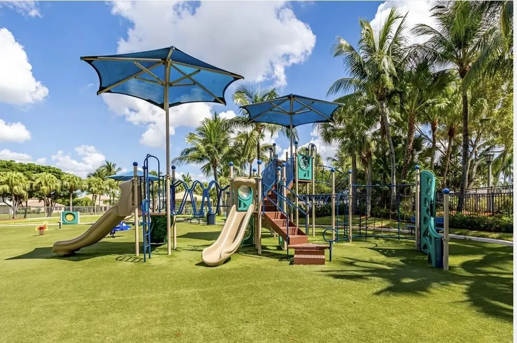 9205 Dupont Place Wellington FL 33414