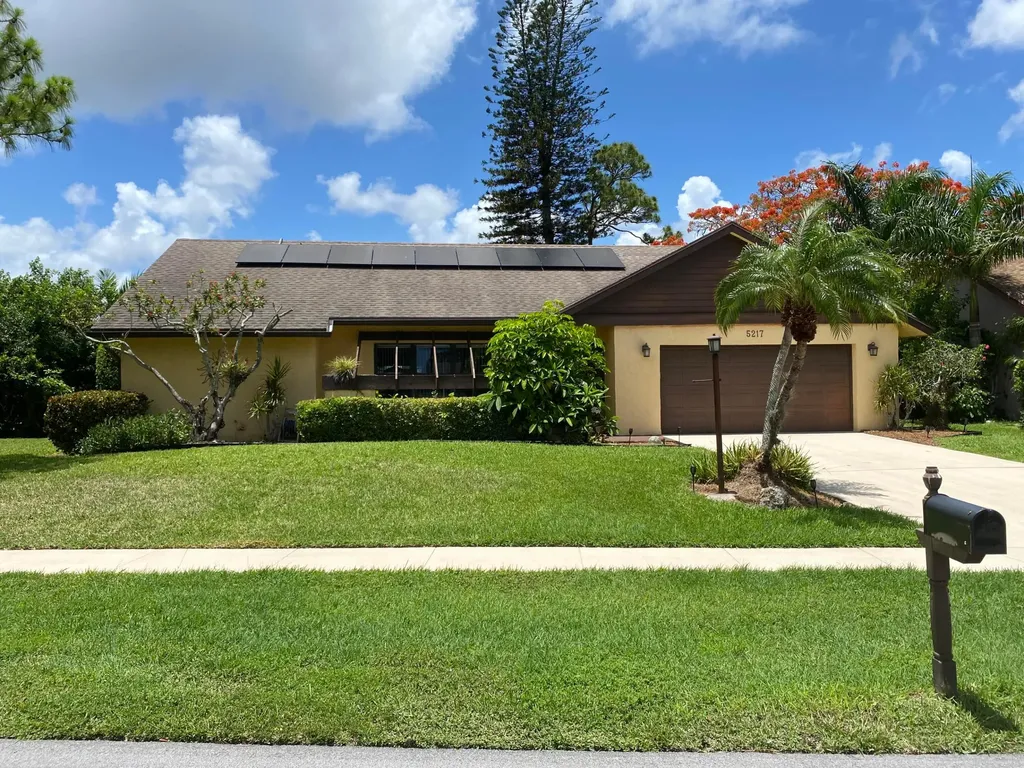 5217 Chelan Cove Lake Worth FL 33467