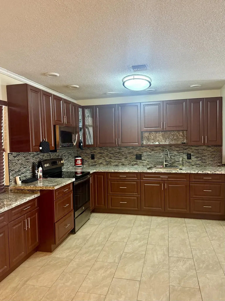 4440 NE 4th Avenue Deerfield Beach FL 33064