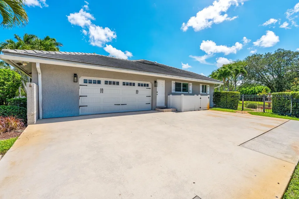 6207 NW 72nd Way Parkland FL 33067