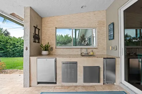 6207 NW 72nd Way Parkland FL 33067