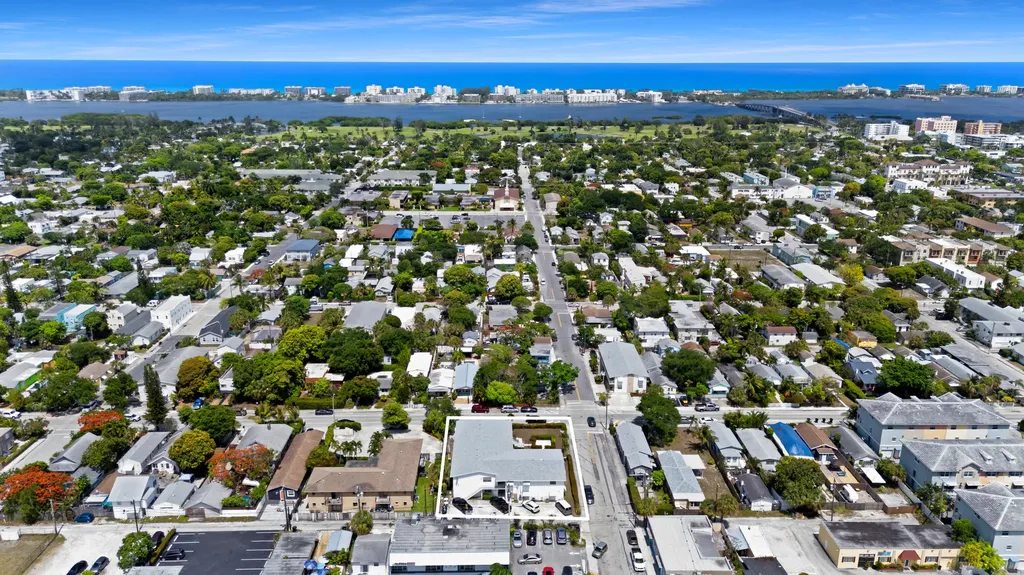 401 N J Street Lake Worth Beach FL 33460