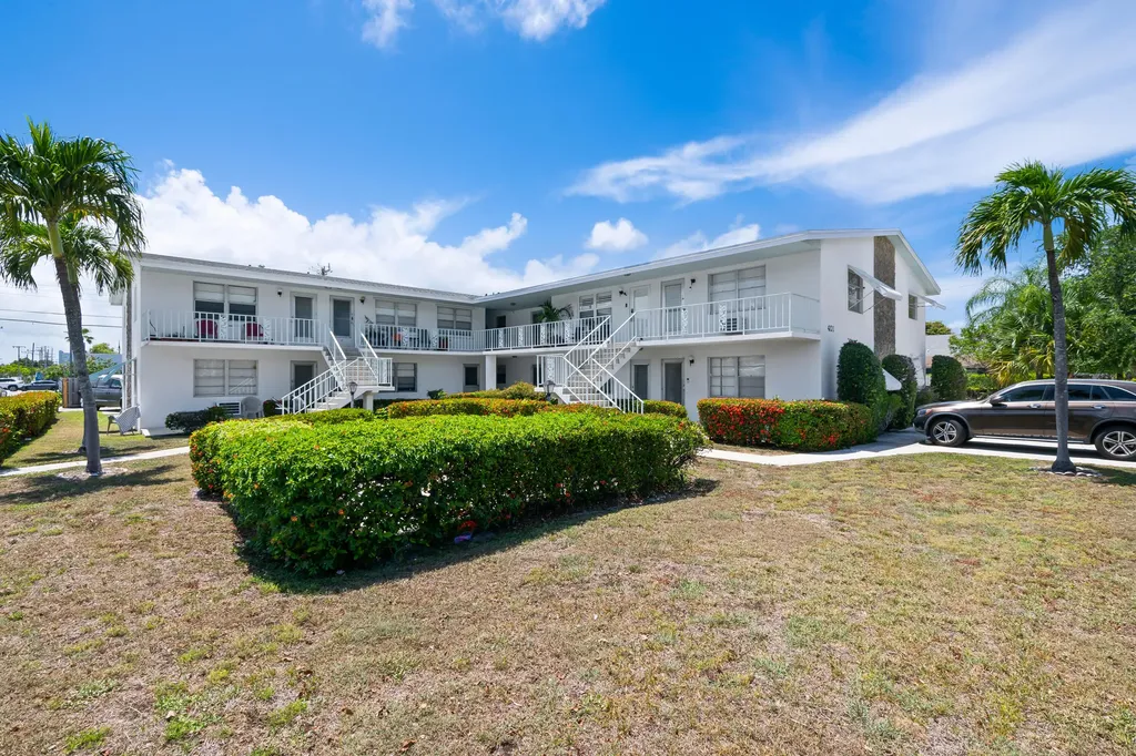 401 N J Street Lake Worth Beach FL 33460