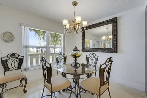 210 Wellington E West Palm Beach FL 33417