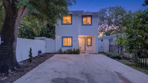 2902 NW 44th Street Miami FL 33142