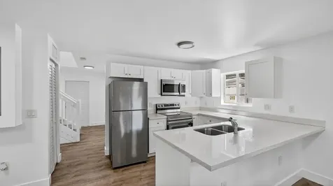 2902 NW 44th Street Miami FL 33142