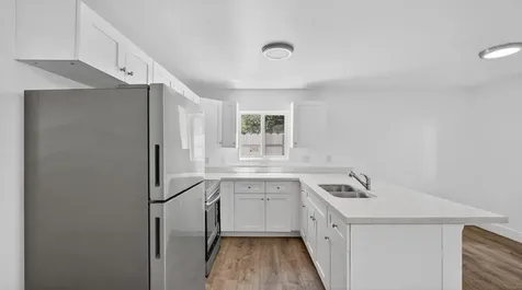 2902 NW 44th Street Miami FL 33142
