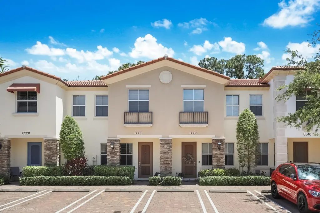 8332 Cocoplum Sound Lane West Palm Beach FL 33411