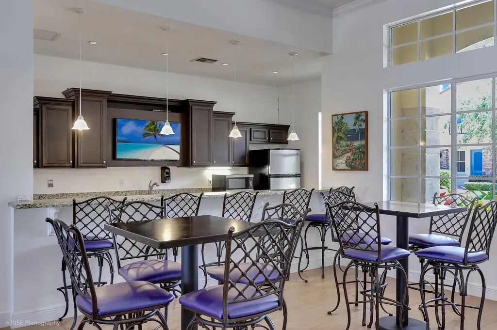 8332 Cocoplum Sound Lane West Palm Beach FL 33411