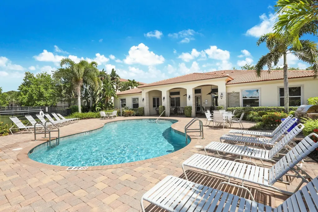 8332 Cocoplum Sound Lane West Palm Beach FL 33411
