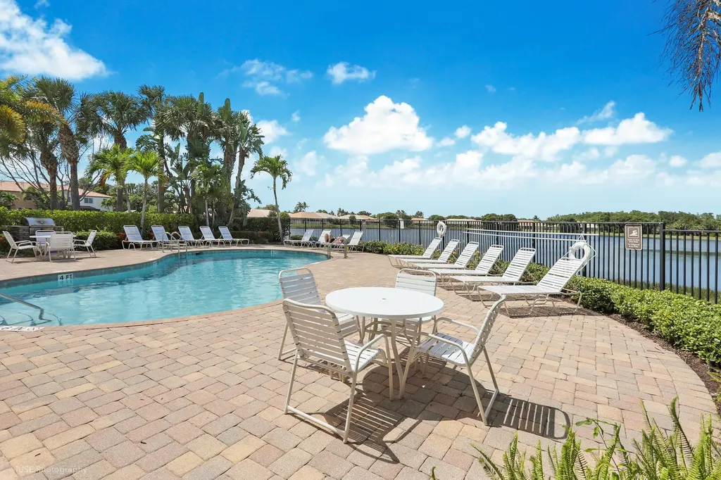 8332 Cocoplum Sound Lane West Palm Beach FL 33411