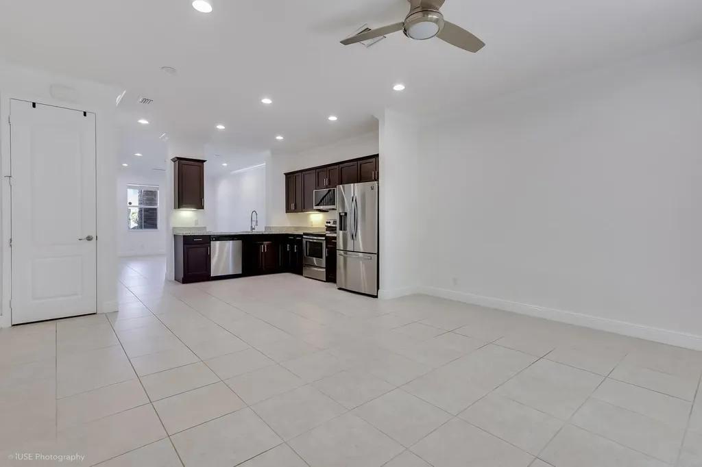 8332 Cocoplum Sound Lane West Palm Beach FL 33411