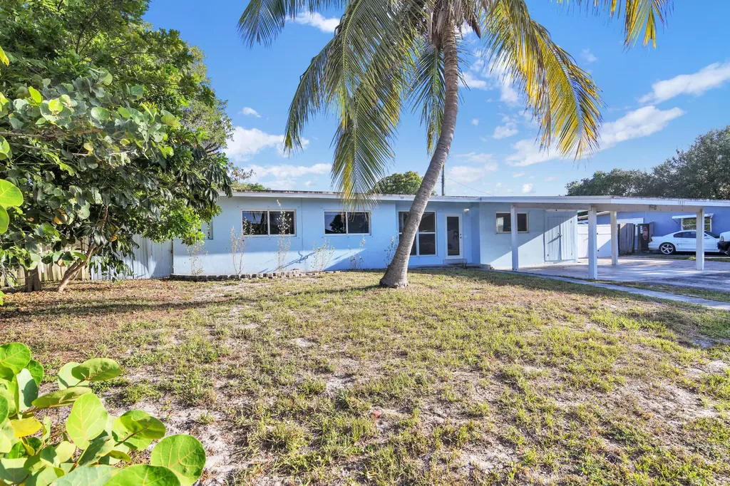 1821 Montague Street Lake Worth Beach FL 33461