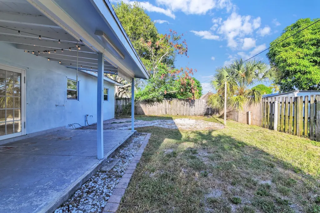 1821 Montague Street Lake Worth Beach FL 33461