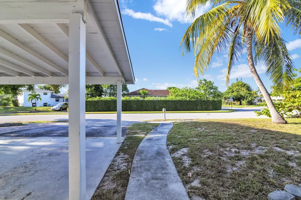 1821 Montague Street Lake Worth Beach FL 33461