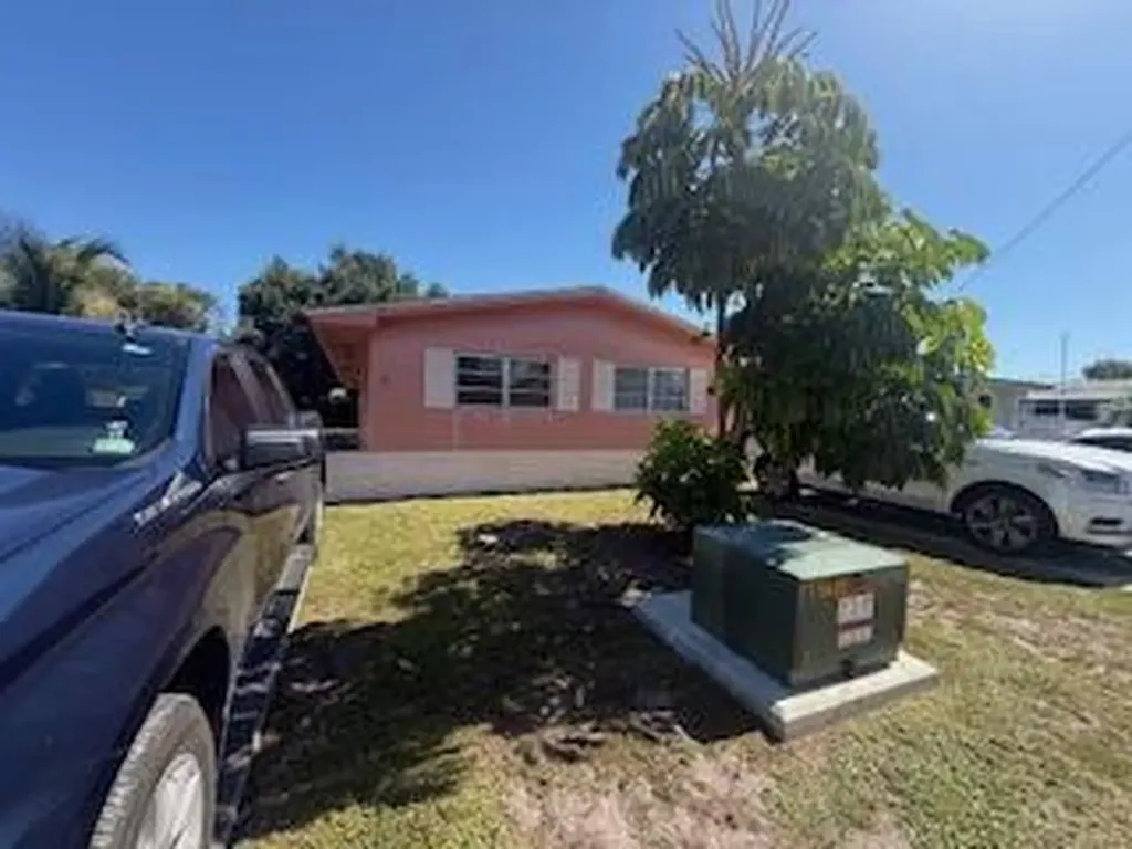 53 NW 169th Street North Miami Beach FL 33169