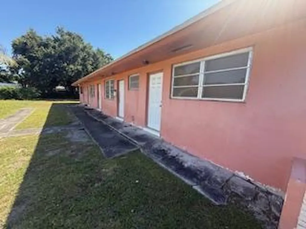 53 NW 169th Street North Miami Beach FL 33169