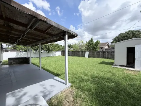 639 SW 3rd Terrace Homestead FL 33034