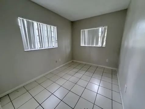 639 SW 3rd Terrace Homestead FL 33034