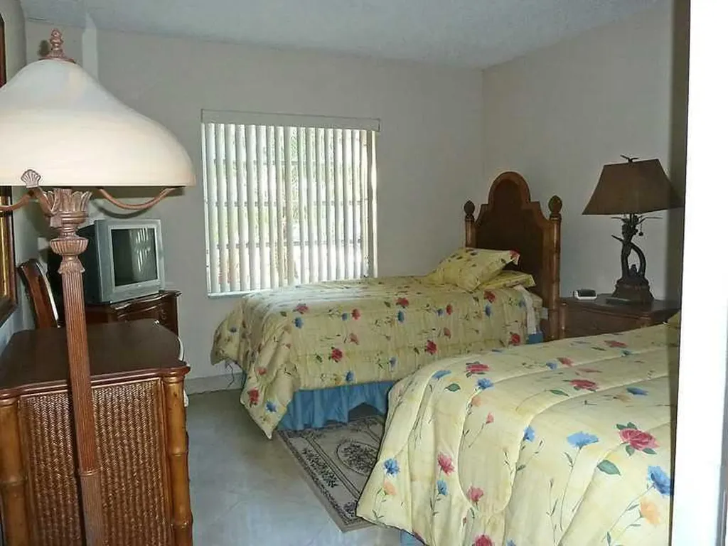 6417 Bay Club Drive Fort Lauderdale FL 33308