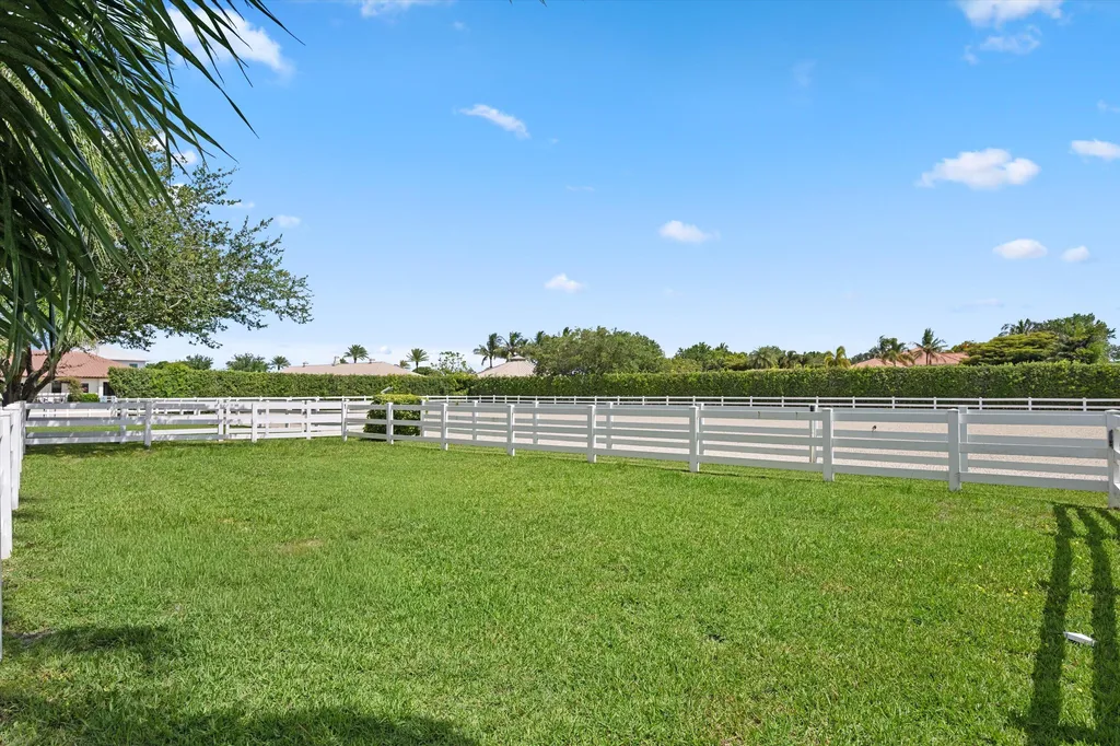 14466 Laurel Trail Wellington FL 33414