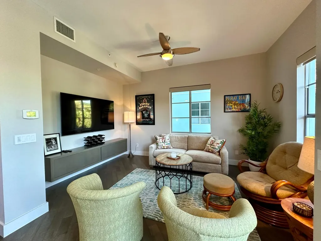 365 SE 6th Avenue Delray Beach FL 33483