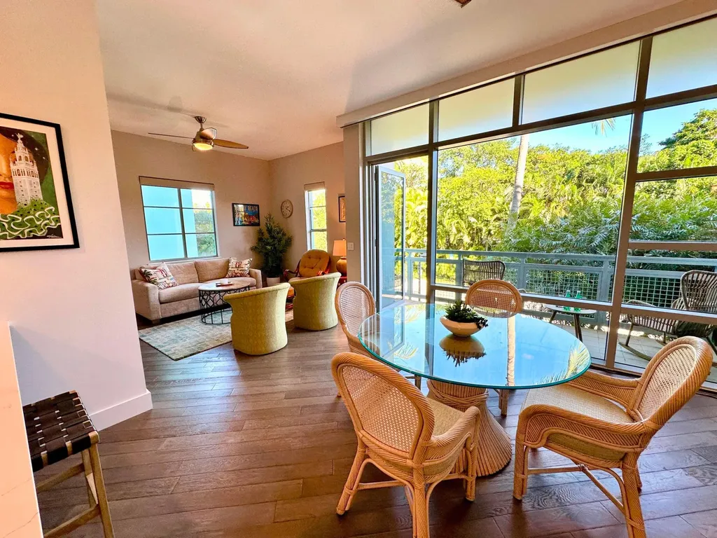 365 SE 6th Avenue Delray Beach FL 33483