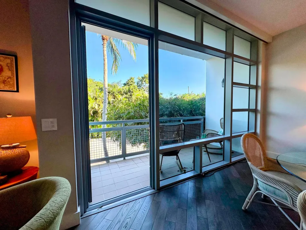 365 SE 6th Avenue Delray Beach FL 33483