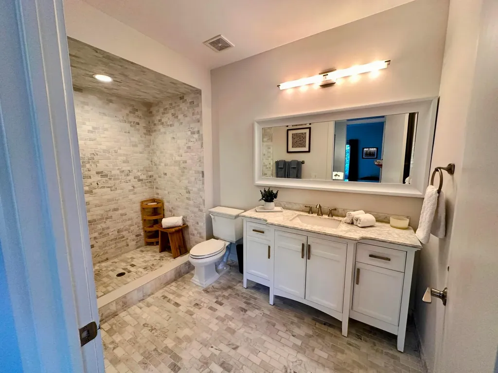 365 SE 6th Avenue Delray Beach FL 33483