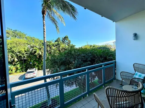 365 SE 6th Avenue Delray Beach FL 33483