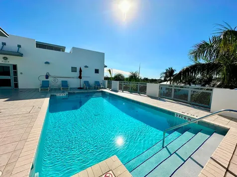 365 SE 6th Avenue Delray Beach FL 33483
