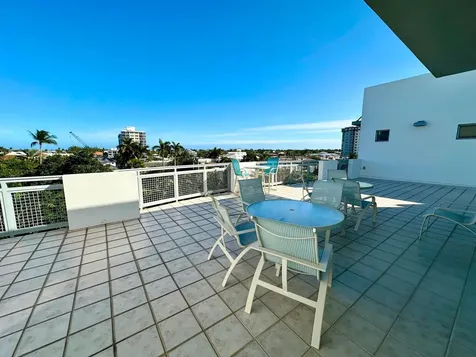365 SE 6th Avenue Delray Beach FL 33483