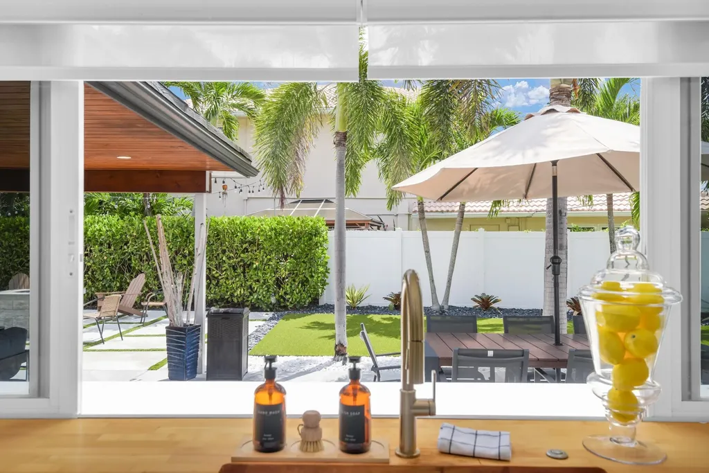 701 Appleby Street Boca Raton FL 33487