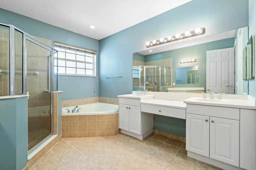 81 Nottingham Place Boynton Beach FL 33426
