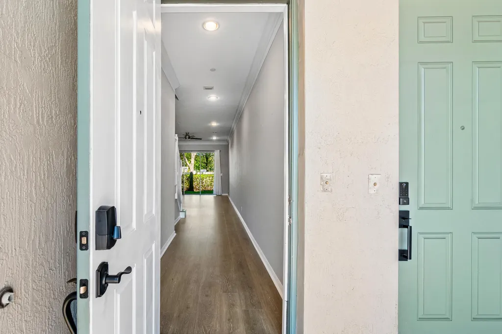 81 Nottingham Place Boynton Beach FL 33426