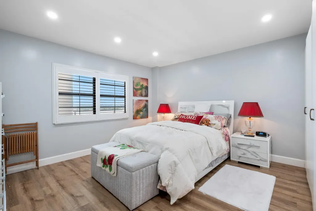 3100 NE 48th Street Fort Lauderdale FL 33308